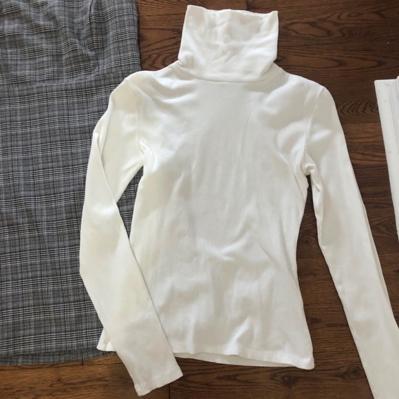 Dress and sweater size small - worn once *read - Picture 9 of 16